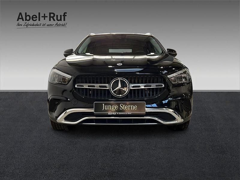Gebraucht Mercedes GLA180 Progressive 136 PS (100 kW) 2025 Schwarz SUV