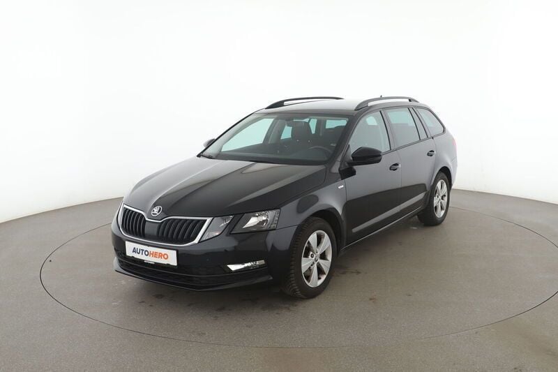 Schwarz Gebraucht 2019 Skoda Octavia Soleil Kombi | 17.940 € (Fairer Preis) - Bild 1/4