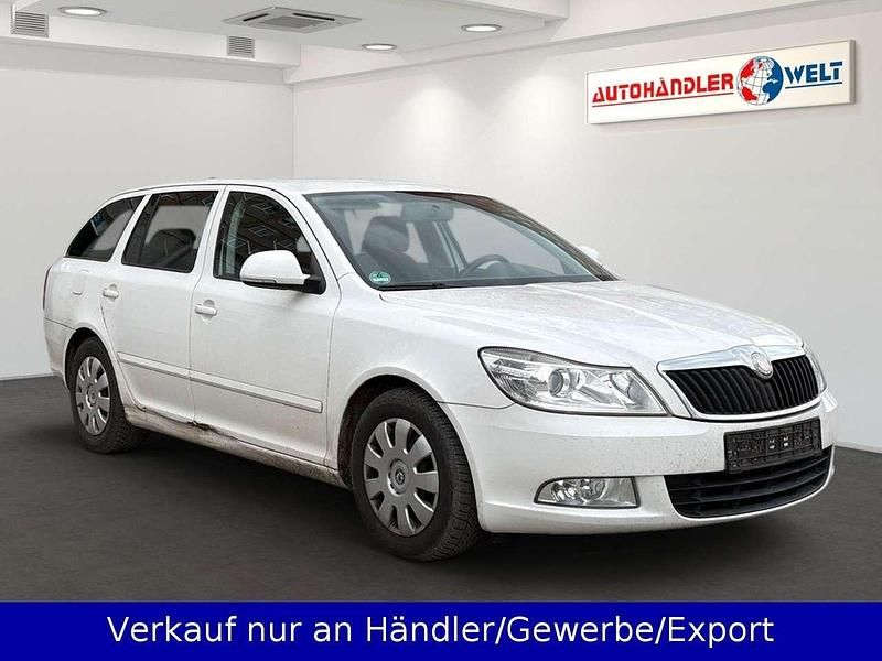 Gebraucht Skoda Octavia 105 PS (77 kW) 2009 Weiß Kombi