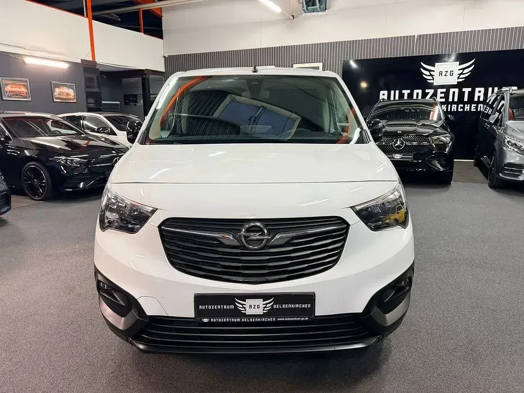 Gebraucht Opel Combo 102 PS (75 kW) 2023 Weiß Van / Kleinbus