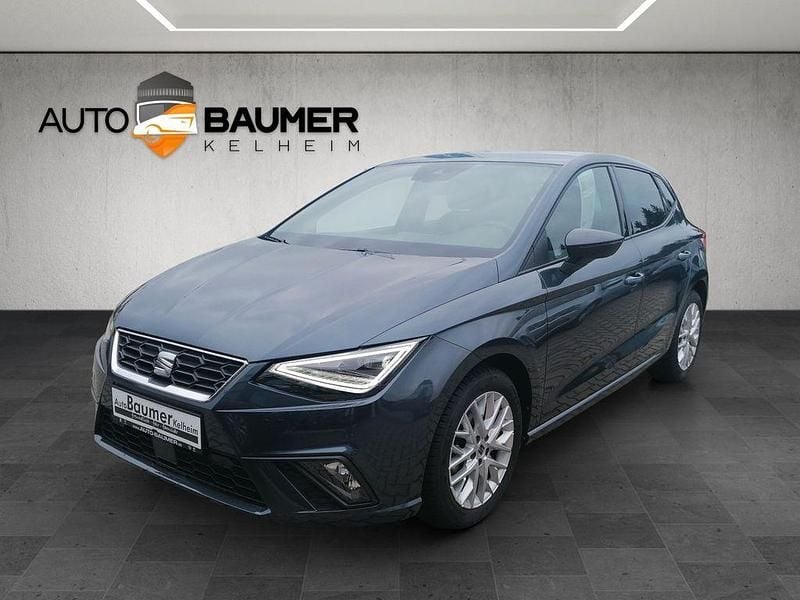 Grau Gebraucht 2024 Seat Ibiza FR Limousine | 21.990 € (Fairer Preis) - Bild 1/4