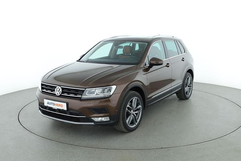 Braun Gebraucht 2016 VW Tiguan Highline SUV | 22.340 € (Etwas zu teuer) - Bild 1/3