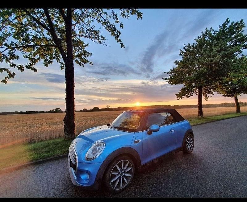 Gebraucht Mini Cooper D Cabriolet 116 PS (85 kW) 2017 Blau Cabrio
