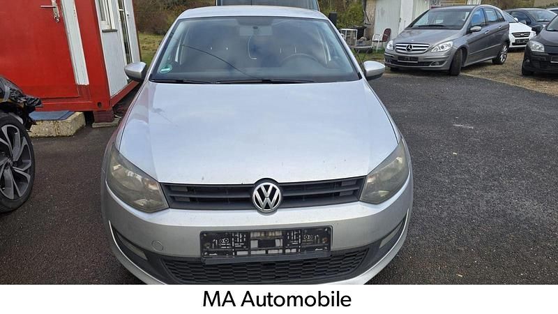 Silber Gebraucht 2011 VW Polo Style Limousine | 1.800 € (Superpreis) - Bild 1/4