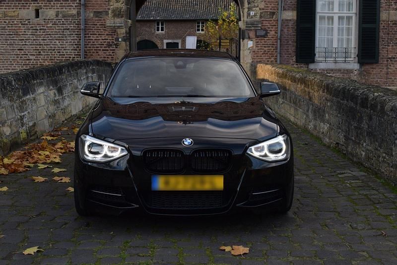 Gebraucht BMW M135 M Performance 320 PS (235 kW) 2014 Schwarz Kleinwagen