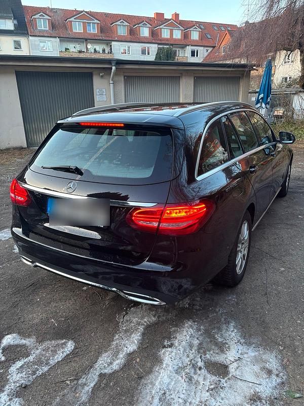Gebraucht Mercedes C250 204 PS (150 kW) 2016 Schwarz Kombi