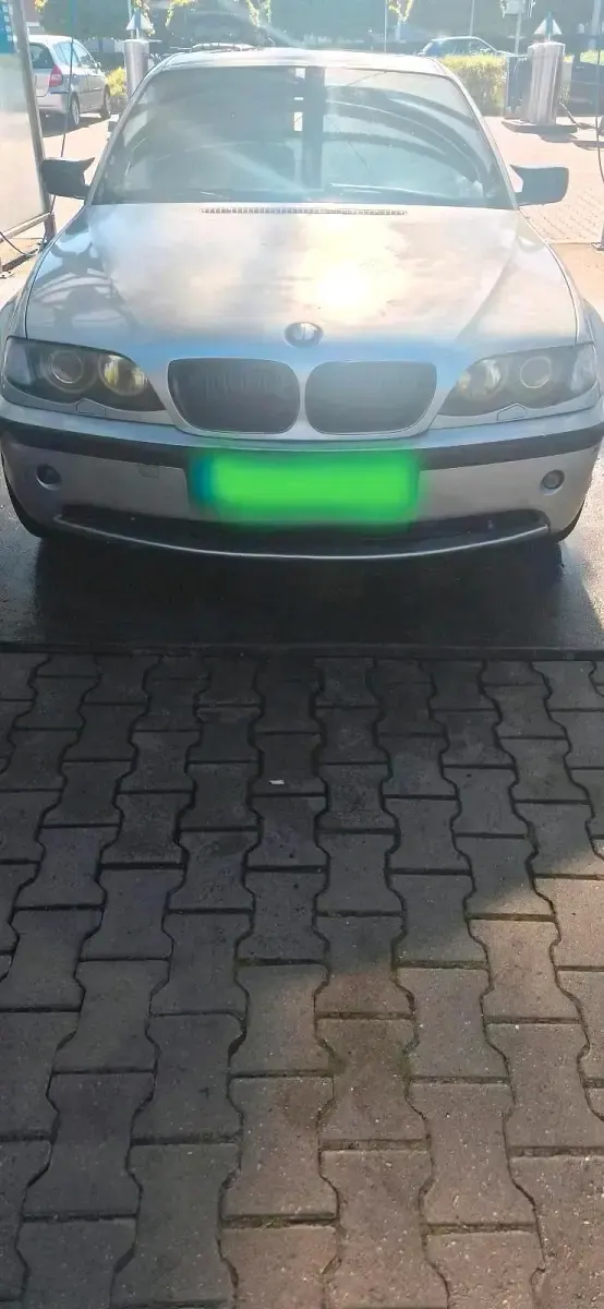 Gebraucht BMW 320 150 PS (110 kW) 2004 Silber Limousine