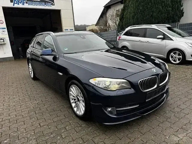 Używany BMW 520 Performance 184 KM (135 kW) 2013 Niebieski Kombi