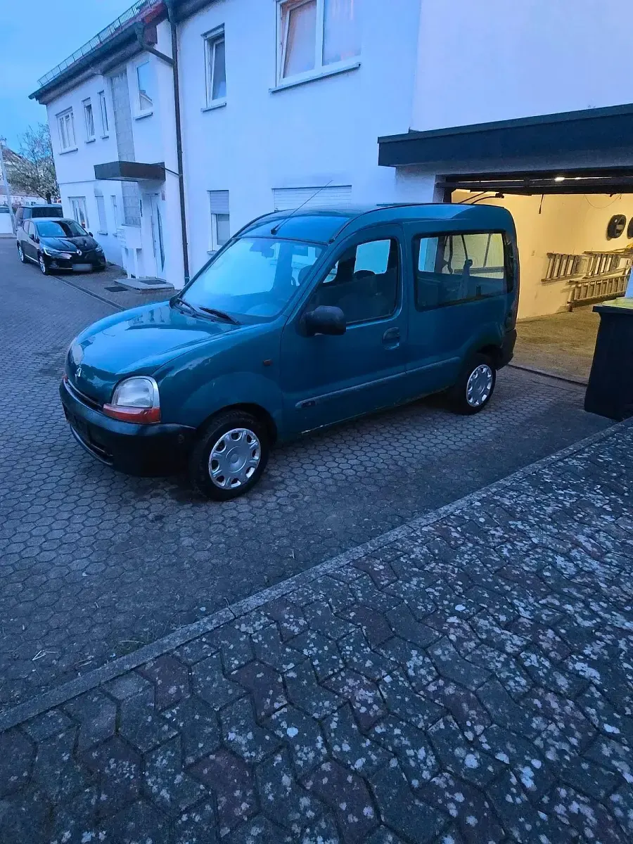 Usata Renault Kangoo 75 CV (55 kW) 2000 Verde Monovolume