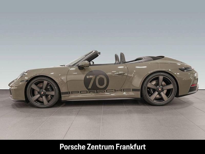 Neu Porsche 992 541 PS (397 kW) 2026 Grün Cabrio