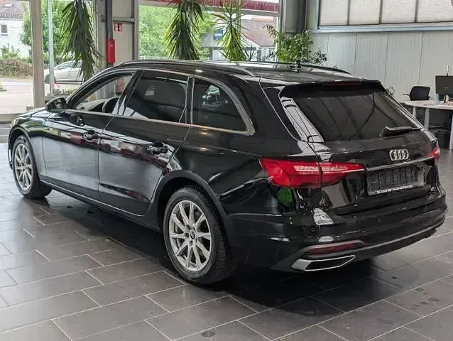 Gebraucht Audi A4 204 PS (150 kW) 2022 Schwarz Kombi