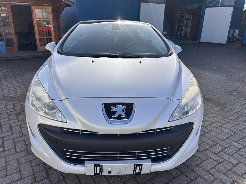 Gebraucht Peugeot 308 CC 156 PS (114 kW) 2011 Weiß Cabrio