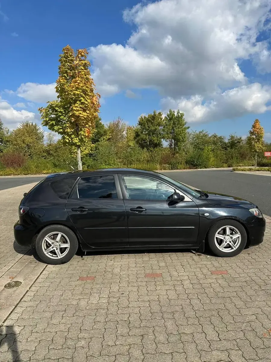 Usata Mazda 3 110 CV (80 kW) 2007 Nero Berlina