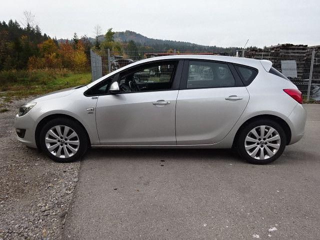 Gebraucht Opel Astra Active 101 PS (74 kW) 2014 Kombi