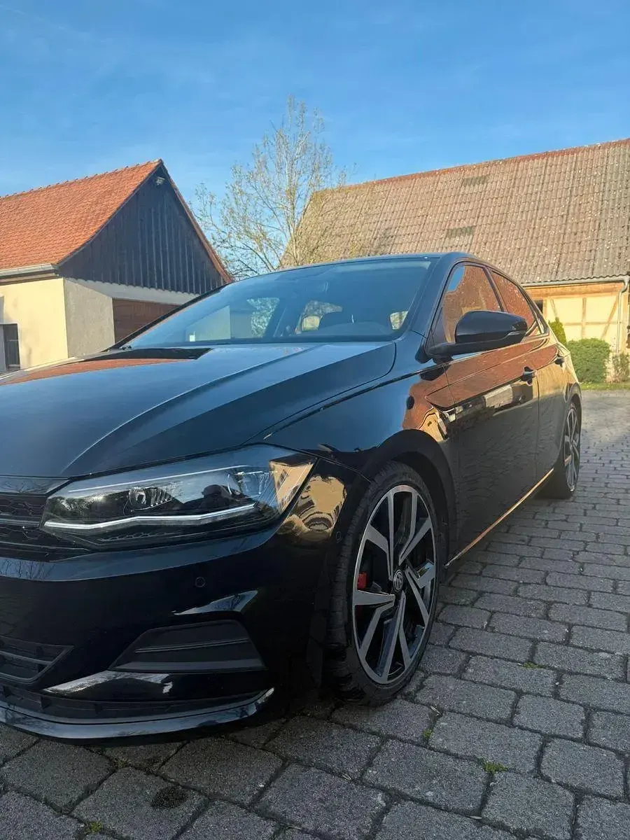 Gebraucht VW Polo Edition 95 PS (69 kW) 2018 Schwarz Kleinwagen