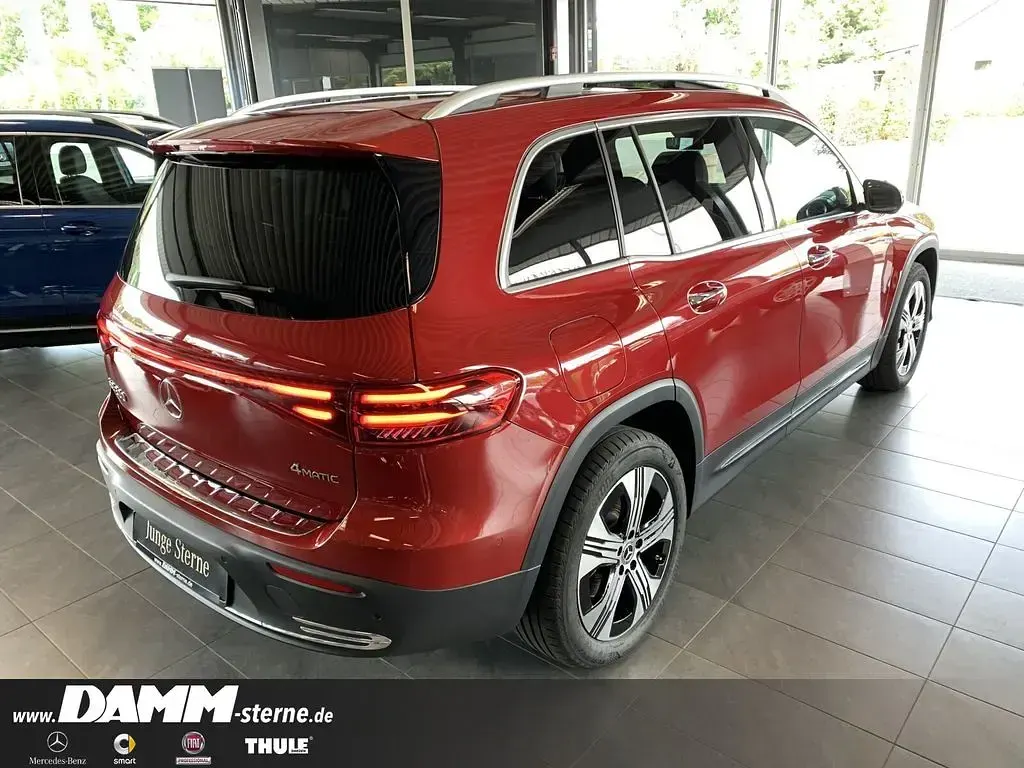 Gebraucht Mercedes EQB300 167 kW (228 PS) 2025 Rot SUV