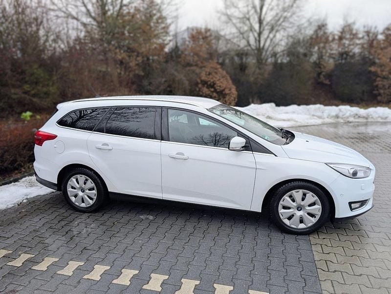 Gebraucht Ford Focus Titanium 150 PS (110 kW) 2018 Weiß Kombi