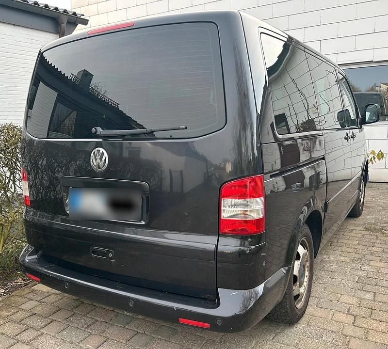 Używany VW T5 131 KM (96 kW) 2005 Czarny Van