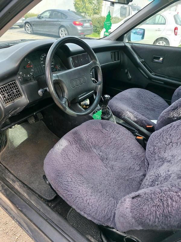 Second-hand Audi 80 69 CP (50 kW) 1992 Gri Berlinǎ