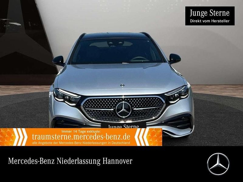 Silber Gebraucht 2024 Mercedes E220 AMG Limousine | 53.990 € (Fairer Preis) - Bild 1/3