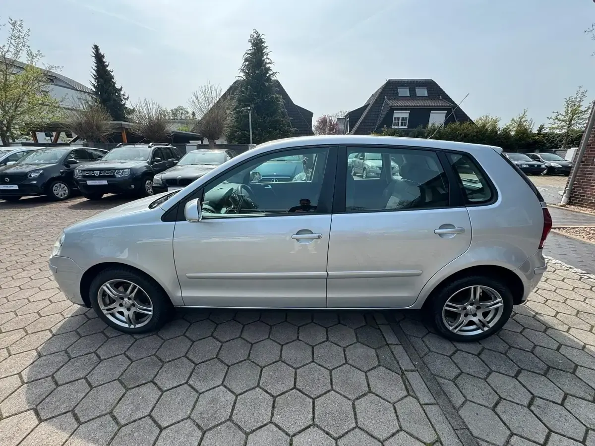 Gebraucht VW Polo 64 PS (47 kW) 2007 Silber Kleinwagen