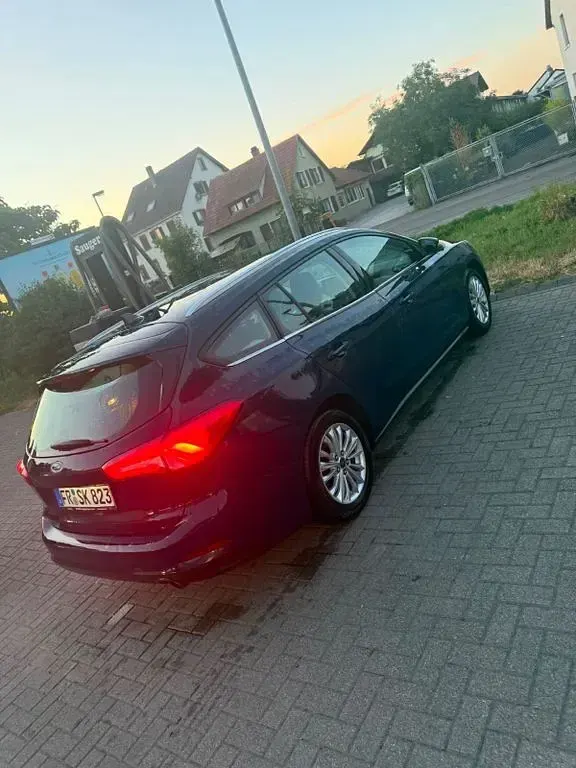 Gebraucht Ford Focus Active 120 PS (88 kW) 2020 Blau Limousine