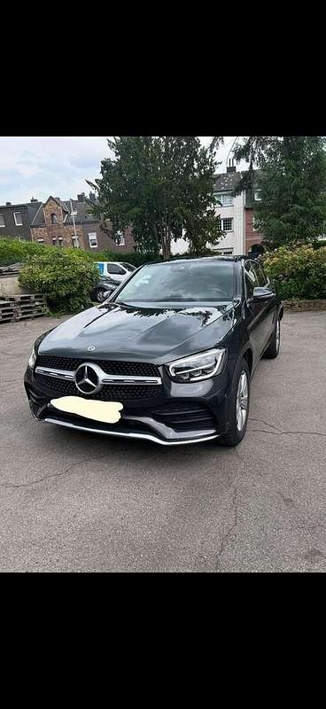 Grau Gebraucht 2020 Mercedes GLC200 SUV | 38.000 € (Teuer) - Bild 1/4