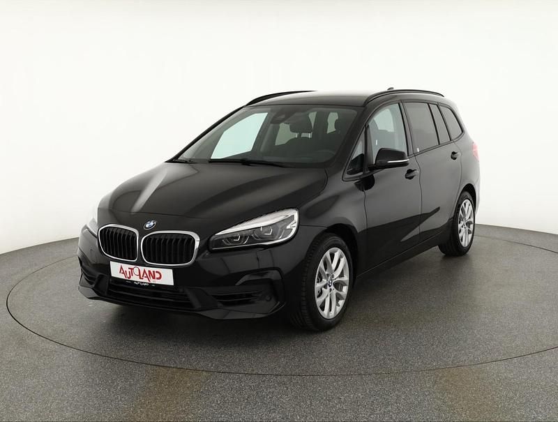 Schwarz Gebraucht 2022 BMW 218 Gran Tourer Advantage Van / Kleinbus | 23.990 € (Fairer Preis) - Bild 1/4