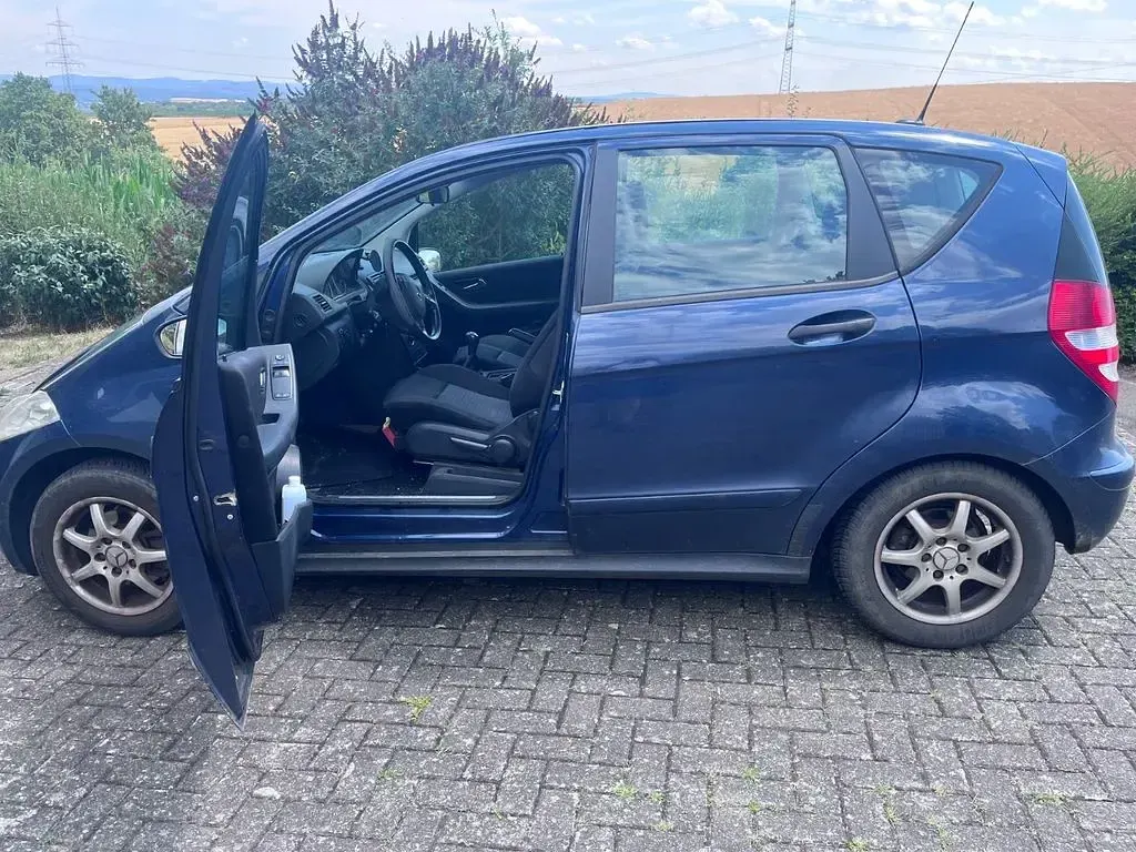 Gebraucht Mercedes A170 Classic 116 PS (85 kW) 2005 Blau Limousine