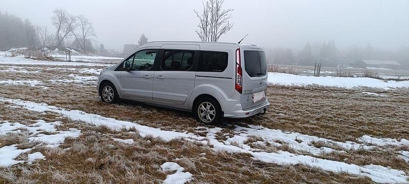 Gebraucht Ford Tourneo Titanium 116 PS (85 kW) 2015 Silber Van / Kleinbus