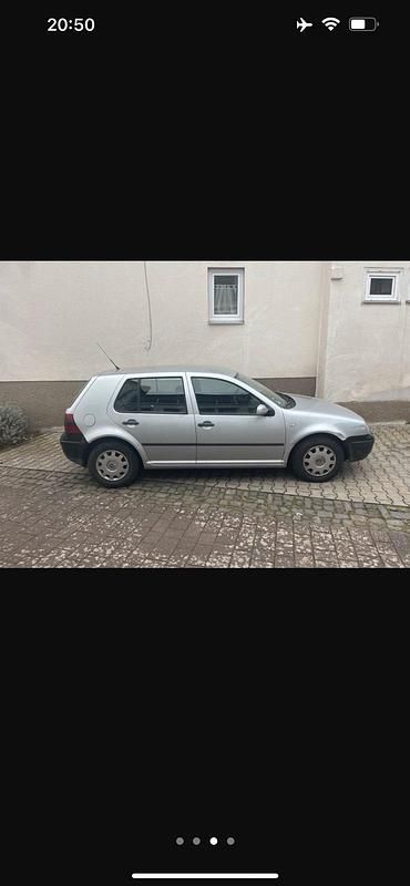 Gebraucht VW Golf IV 100 PS (73 kW) 2001 Silber Kleinwagen