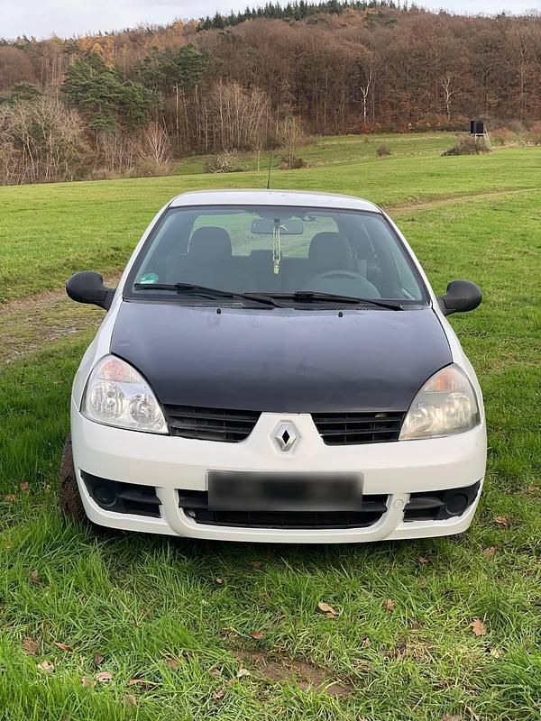 Gebraucht Renault Clio GrandTour Campus 58 PS (42 kW) 2011 Weiß Kombi