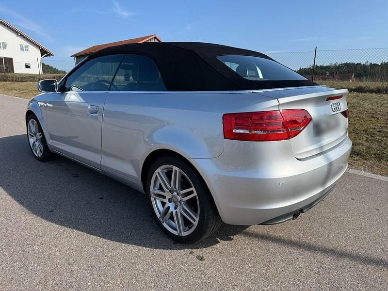 Gebraucht Audi A3 Cabriolet S-Line 105 PS (77 kW) 2010 Silber Cabrio