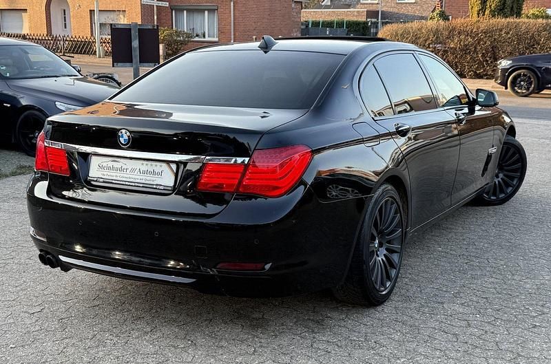 Gebraucht BMW 730L Shadowline 245 PS (180 kW) 2010 Schwarz Limousine