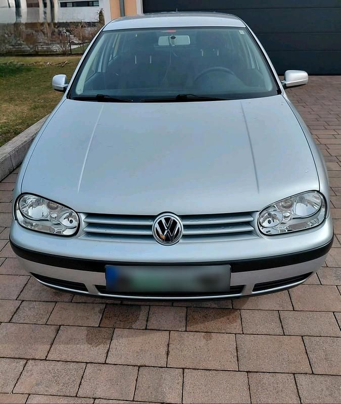 Gebraucht VW Golf IV 2001 Silber Kleinwagen