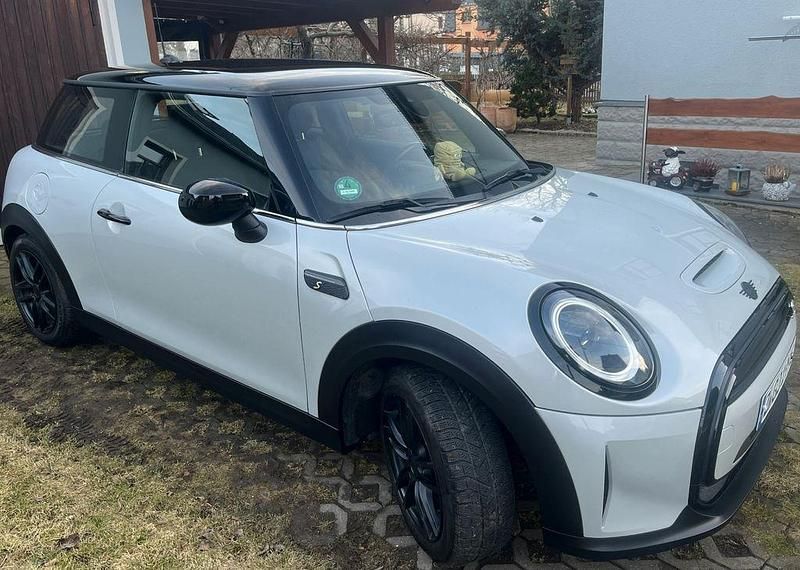 Gebraucht Mini Cooper SE Resolute Edition 135 kW (184 PS) 2022 Silber Kleinwagen