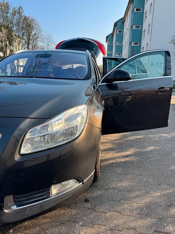 Gebraucht Opel Insignia 160 PS (117 kW) 2013 Grau Kombi