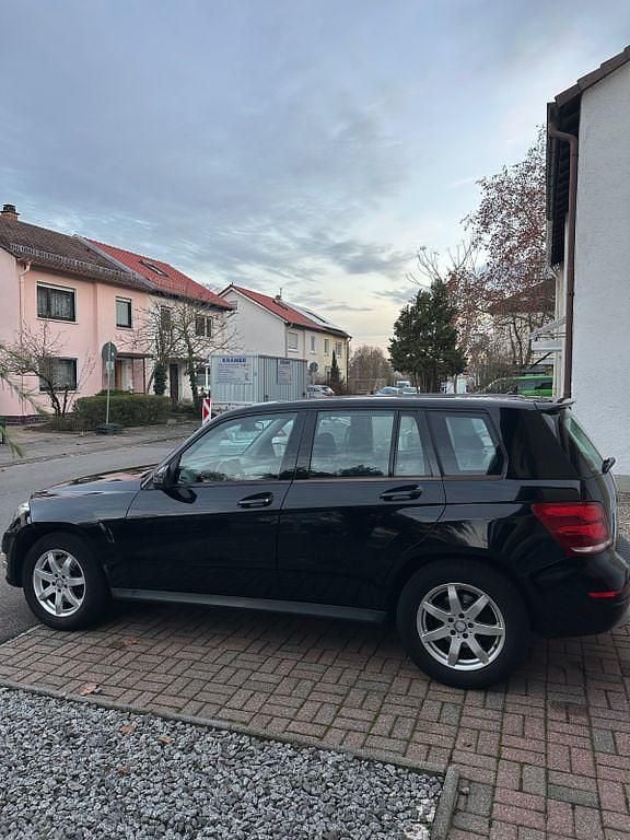 Gebraucht Mercedes GLK200 143 PS (105 kW) 2015 Schwarz SUV