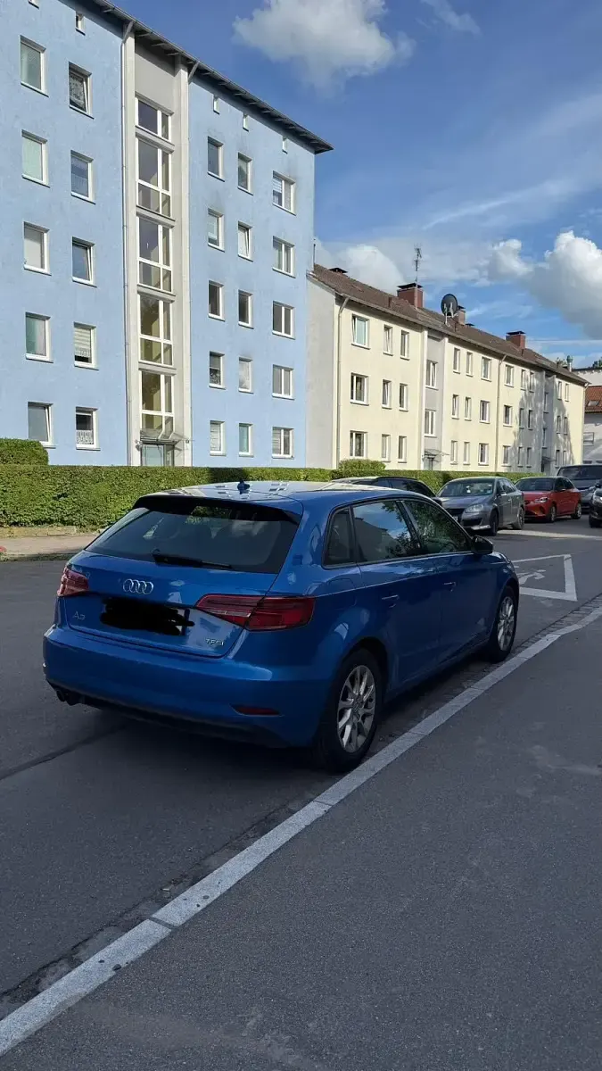 Gebraucht Audi A3 Sportback 149 PS (109 kW) 2018 Blau Kleinwagen