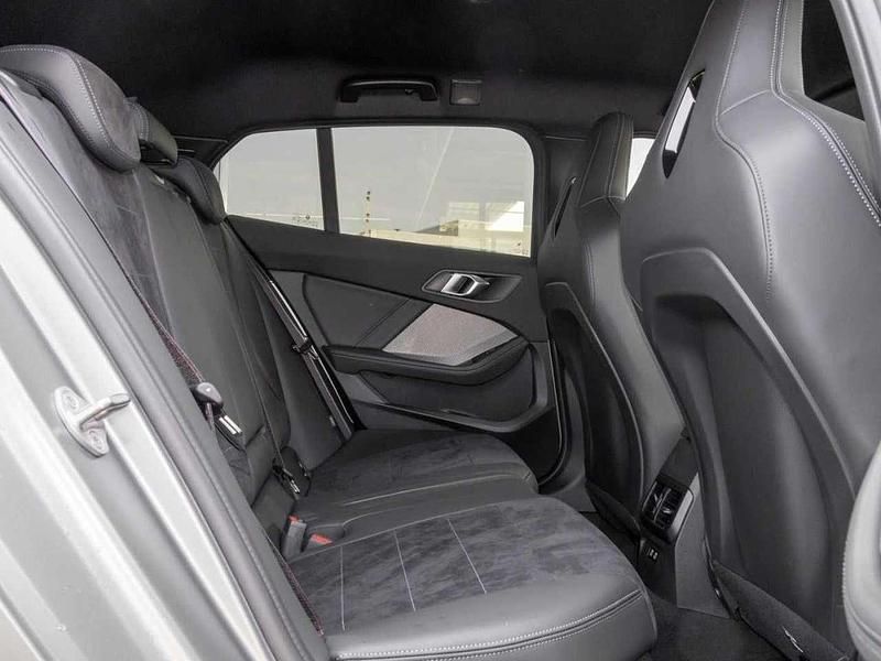 Gebraucht BMW M135 300 PS (220 kW) 2024 Bmw individual frozen pure gre Kleinwagen