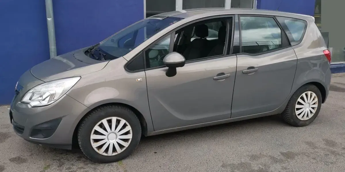 Gebraucht Opel Meriva Edition 101 PS (74 kW) 2011 Grau Van / Kleinbus