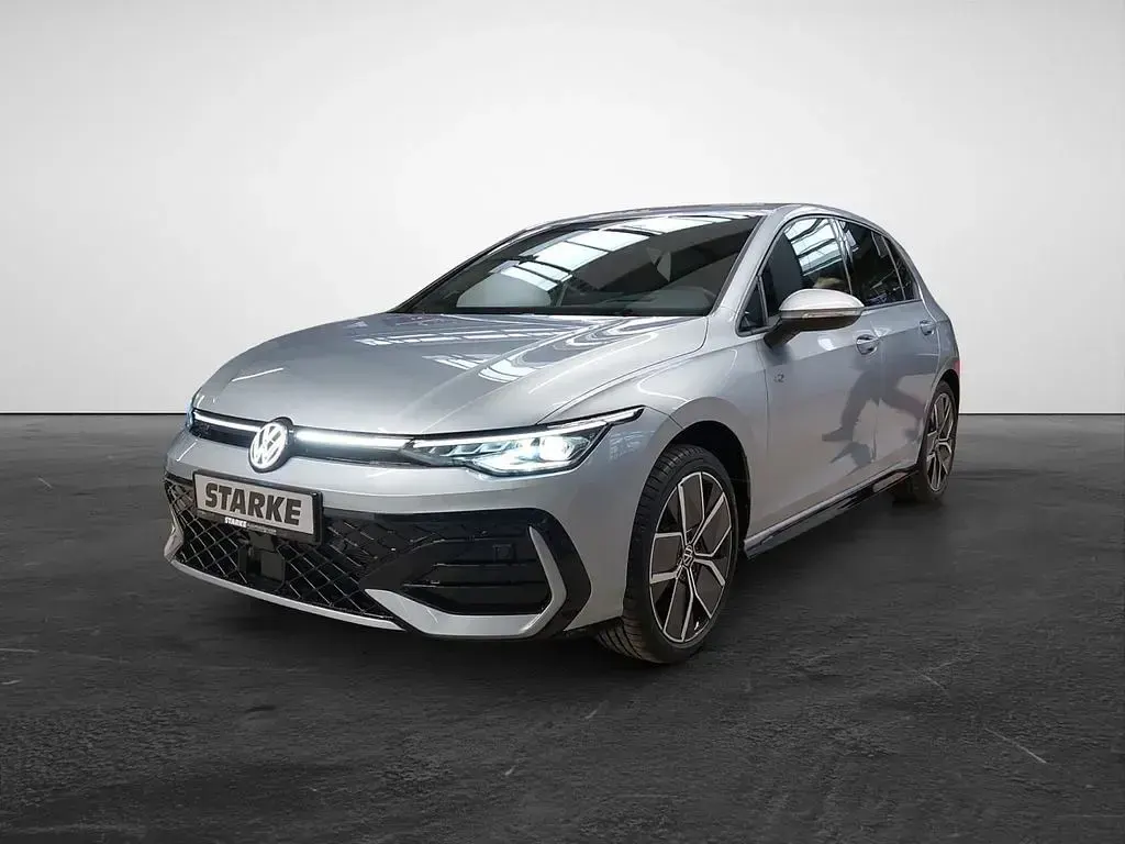 Gebraucht VW Golf VIII R-line 150 PS (110 kW) 2025 Silber (oyster silver metallic) Limousine