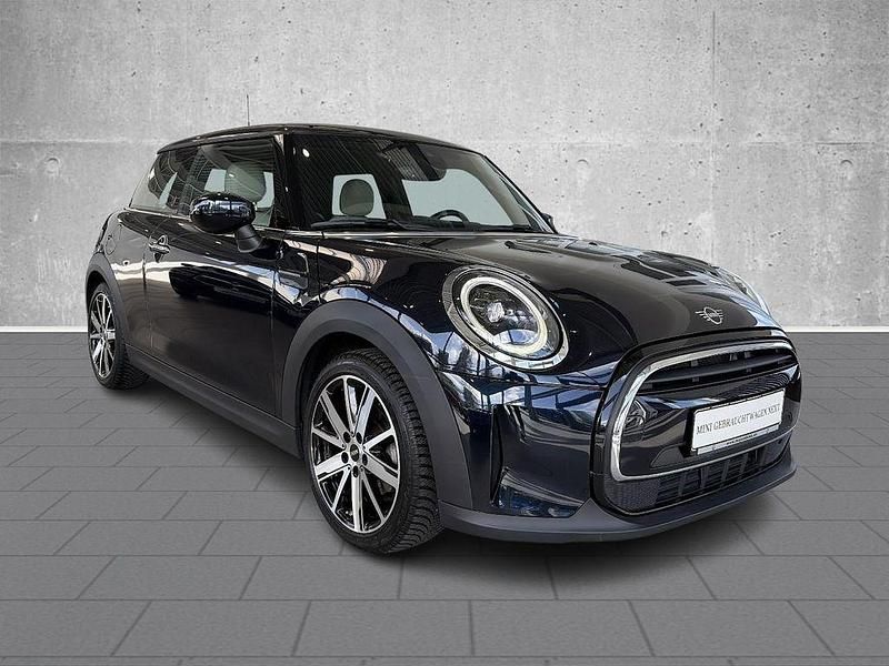 Używany Mini Cooper 136 KM (100 kW) 2022 Czarny Hatchback