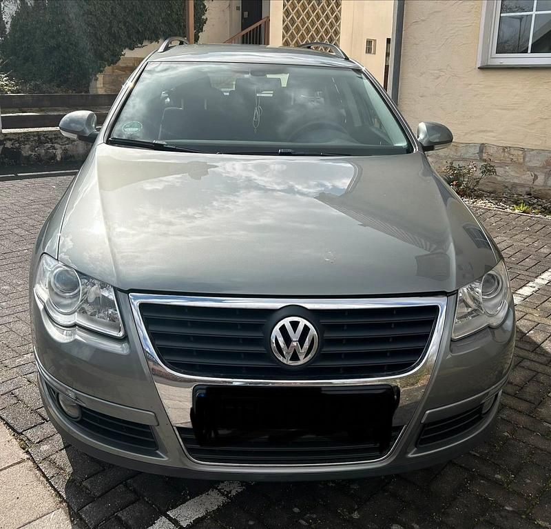 Usata VW Passat 122 CV (89 kW) 2009 Grigio Station wagon