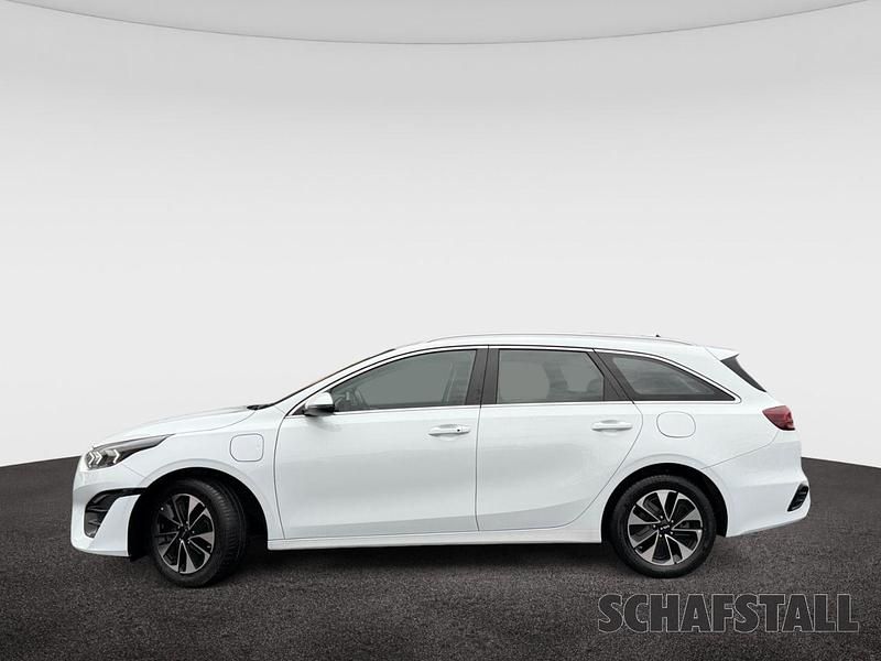 Gebraucht Kia Ceed Sportswagon Vision 141 PS (103 kW) 2022 Weiss (casa white) Kombi