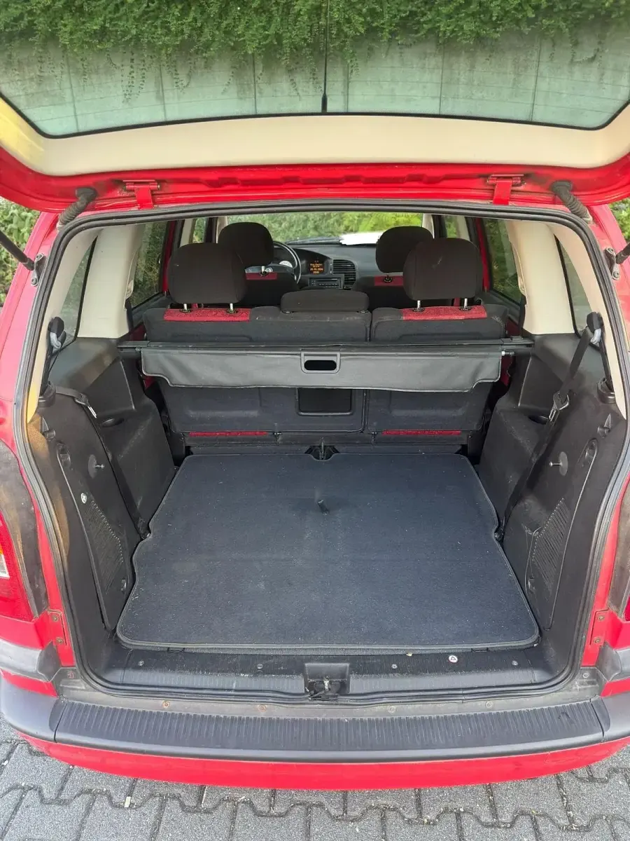 Gebraucht Opel Zafira Elegance 125 PS (91 kW) 2002 Rot Van / Kleinbus