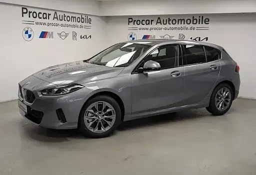 Gebraucht BMW 120 Shadowline 170 PS (125 kW) 2025 Grau Kleinwagen