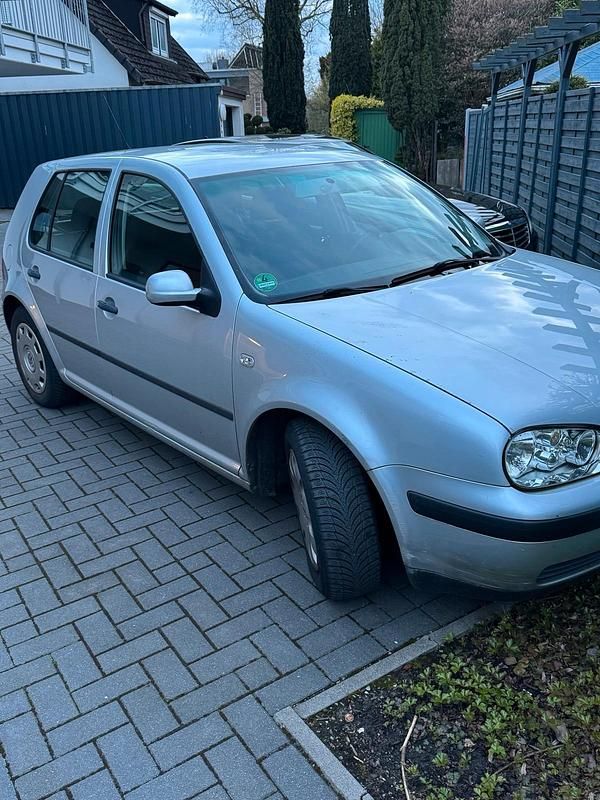 Gebraucht VW Golf IV 75 PS (55 kW) 2002 Silber Kleinwagen