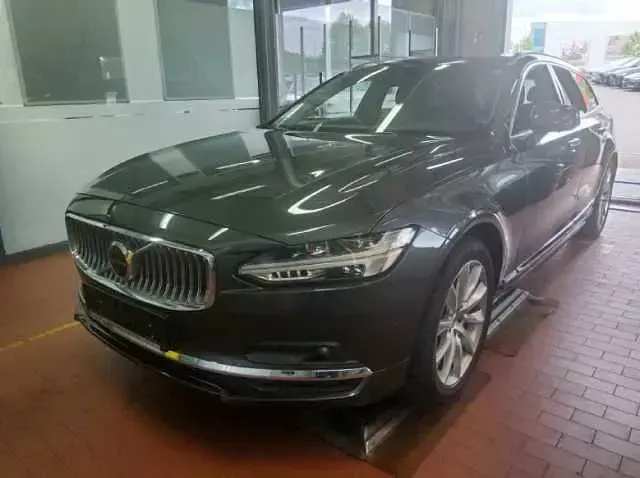 Gebraucht Volvo V90 145 PS (106 kW) 2023 Kombi