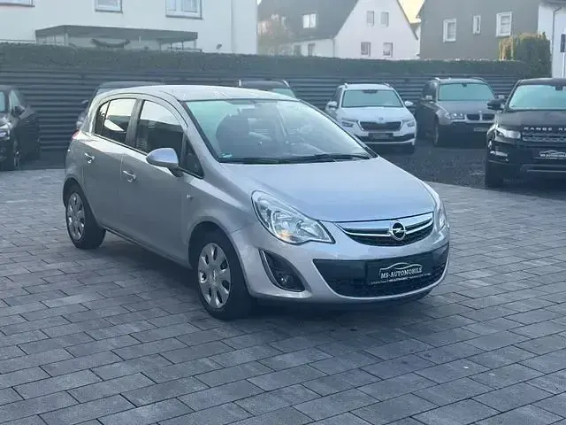 Gebraucht Opel Corsa Edition 75 PS (55 kW) 2013 Silber Kleinwagen